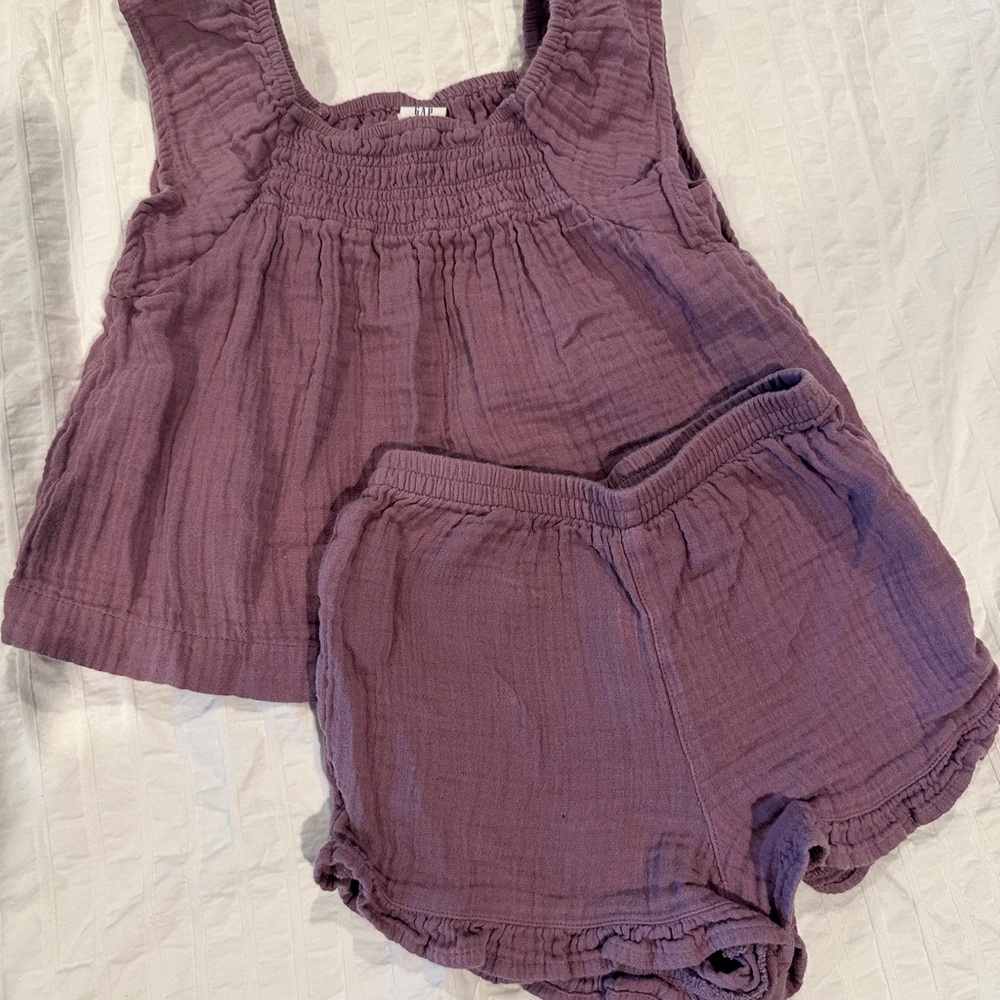 GAP Lavender Sleeveless Matching Set - 3T